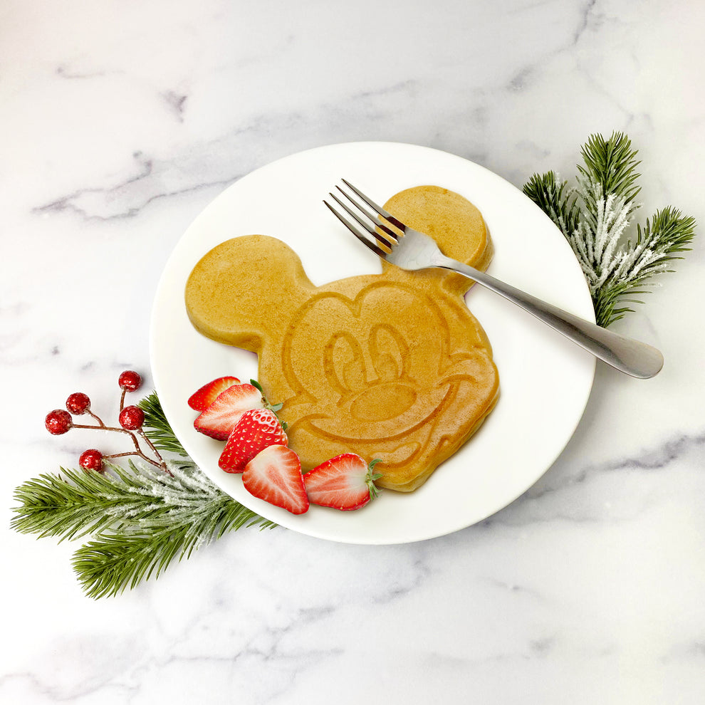 Disney Mickey Mouse Pancake Skillet Gift Set, 4.2 oz Frankford Candy